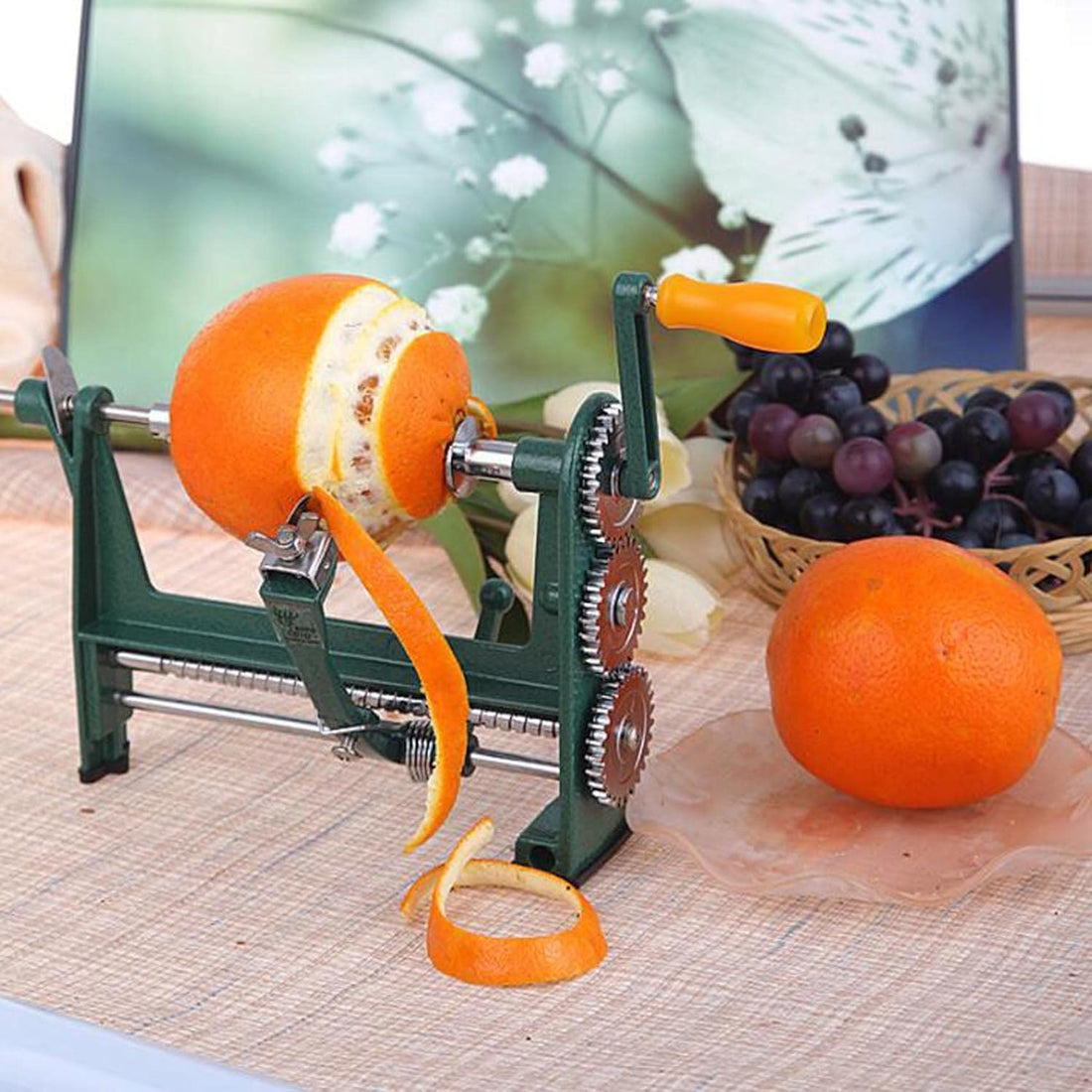 Manual Apple Peeler Potato Fruit Peeler & Cutter